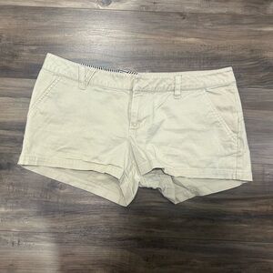 💗Volcom Beige Micro Shorts